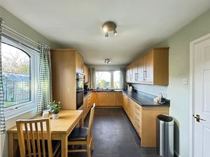 Photo 18- click for photo gallery